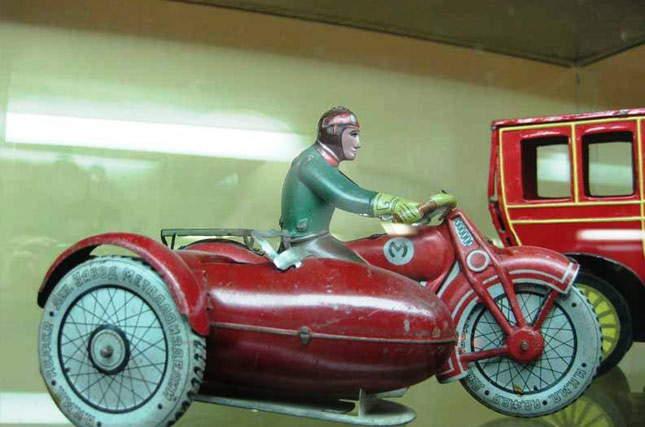 ����� ������� ����